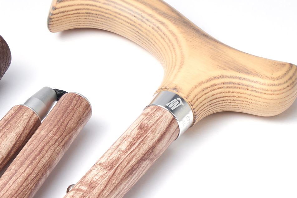Aspen handle grip and rose wood-like design